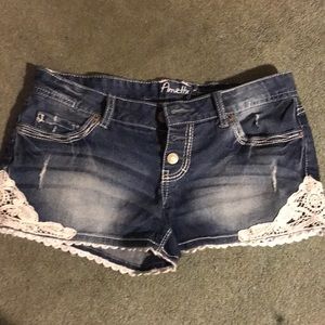 Amethyst size 7 worn once lace denim short